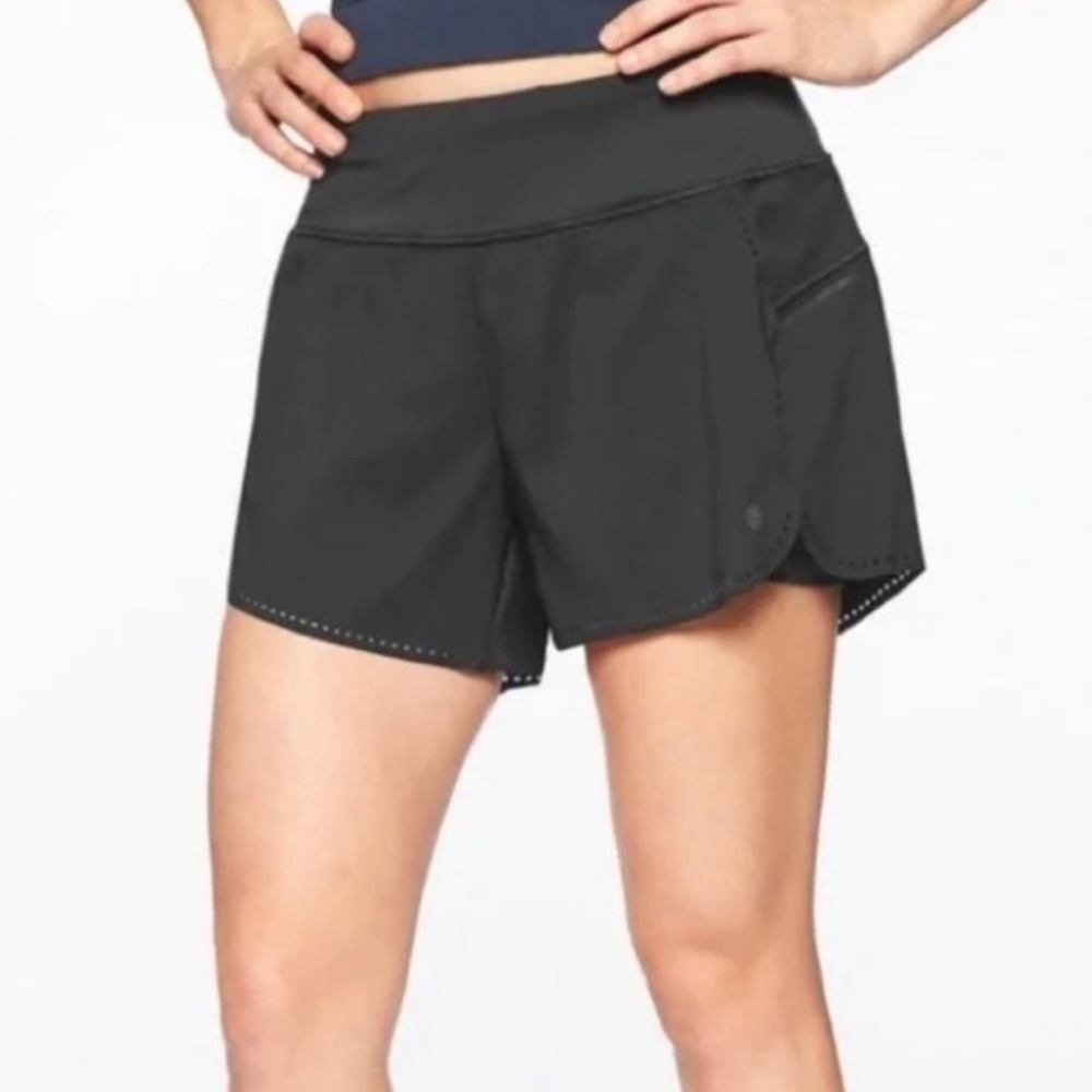 Athleta Women’s Black Laser Run Short 3.5”